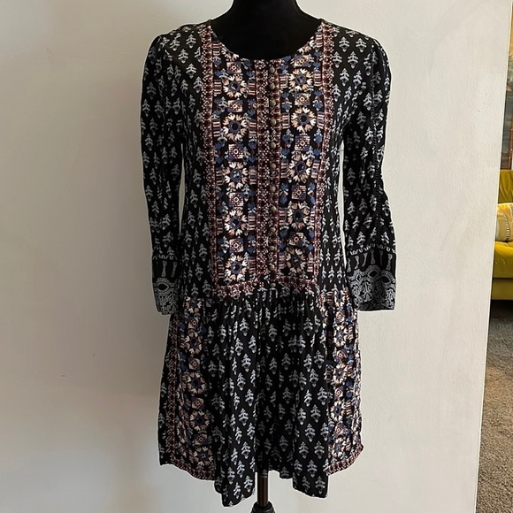 Vanessa Virginia Dress, XSP, beautiful embroidery and it has pockets!​​​ - Picture 1 of 10